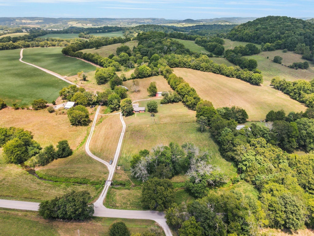 1367 Diana Rd, Cornersville