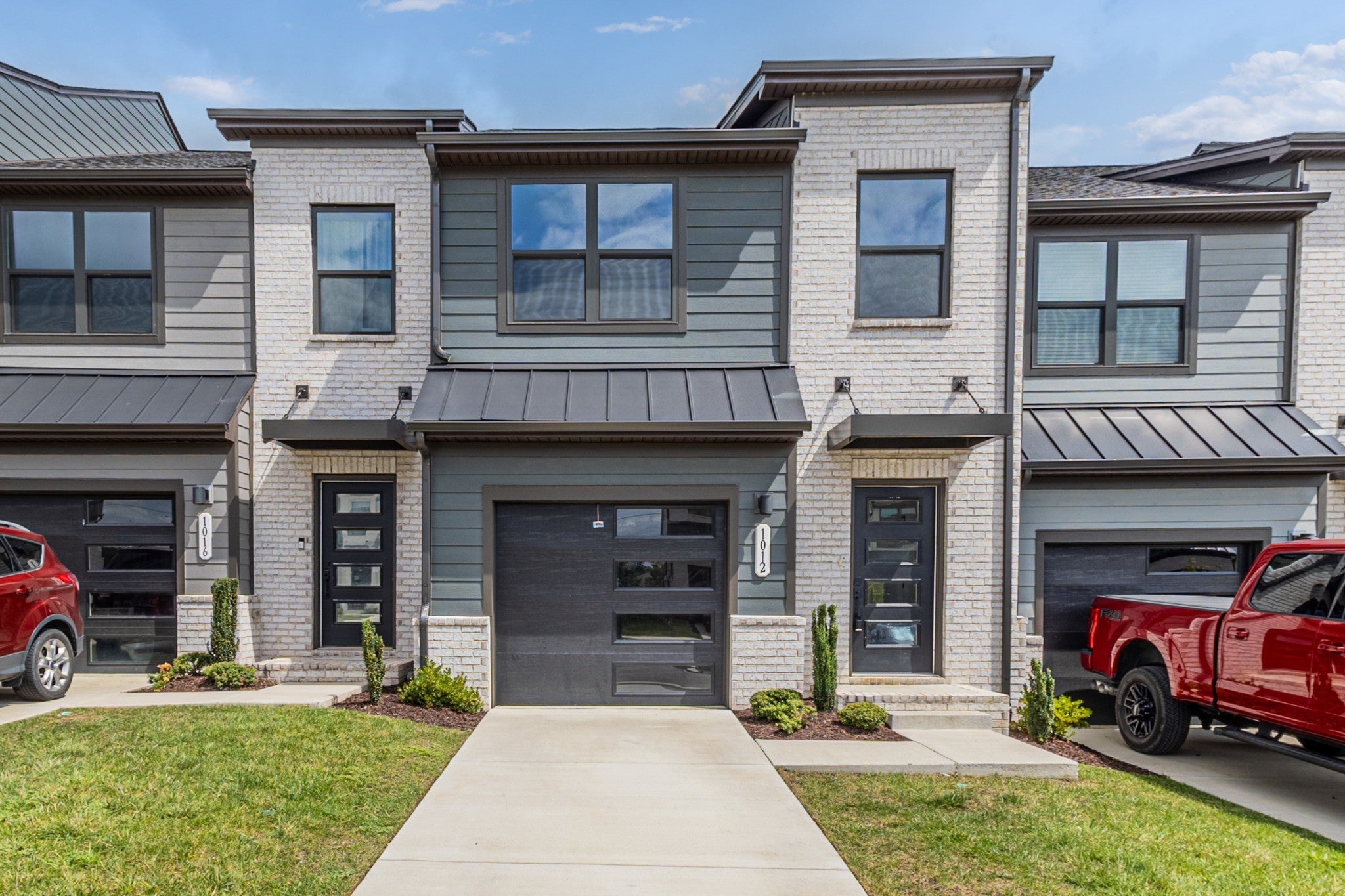 Photo of Listing #2979805