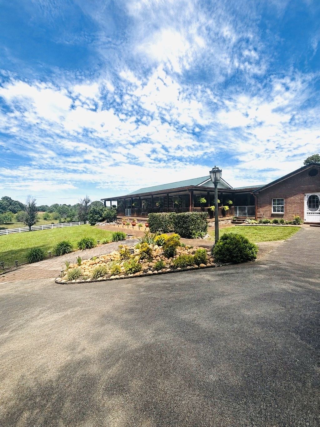 241 Glen Holliday Rd, Indian Mound
