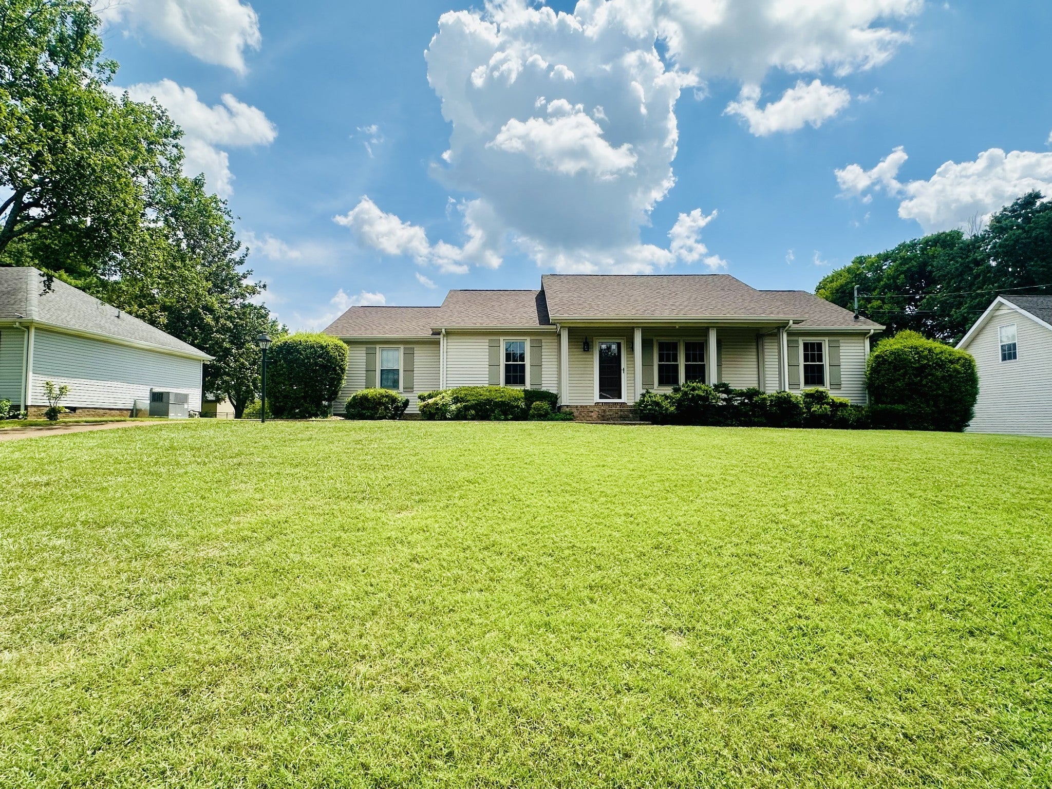 Photo of Listing #2980093