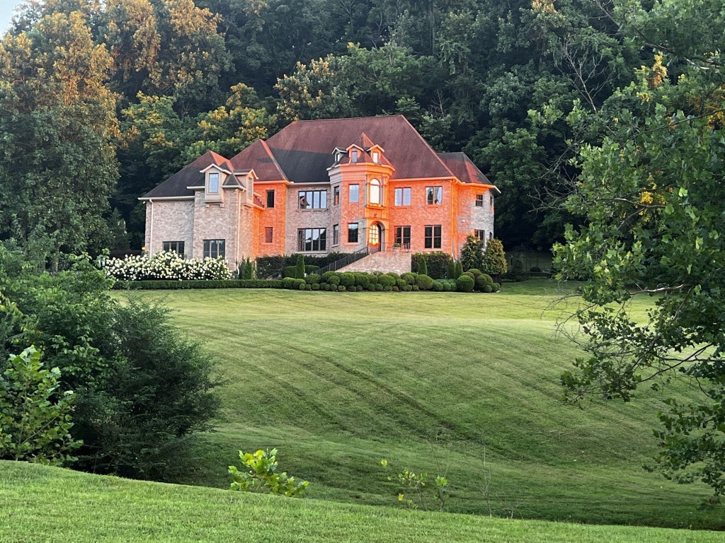 1060 Natchez Valley Ln, Franklin