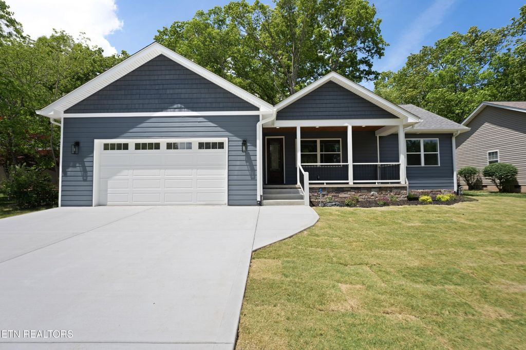 114 Britton Lane, Crossville