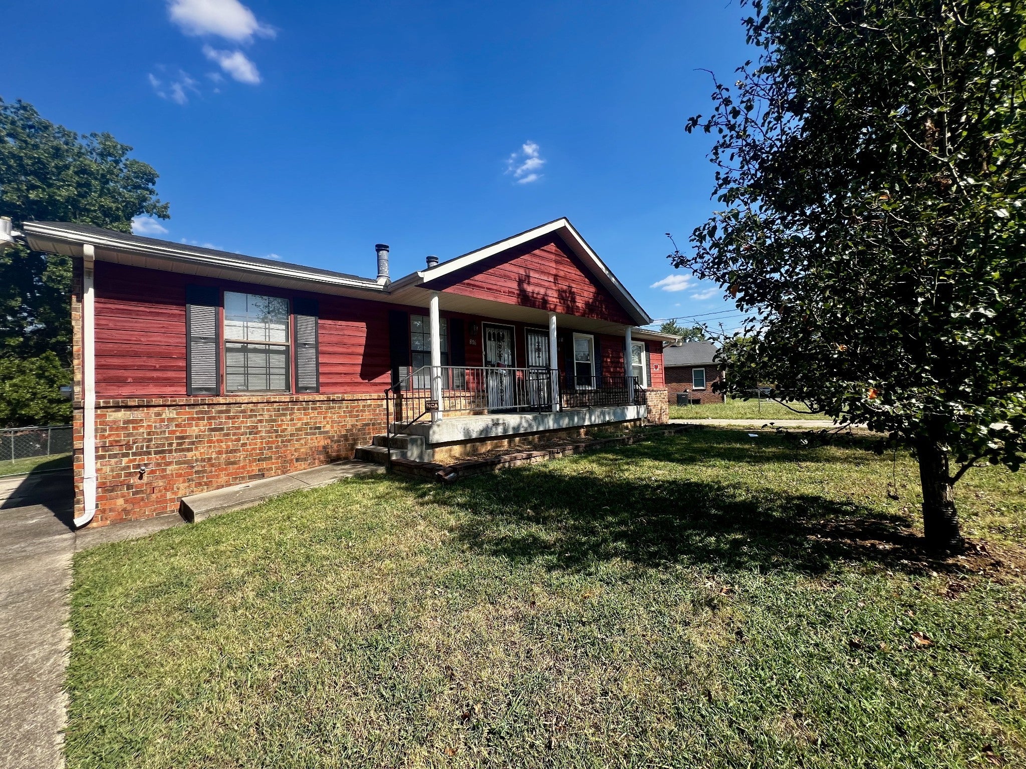 Photo of Listing #2980298