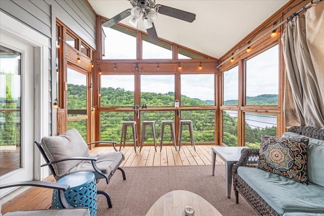 105 Sandgate Ct, Smithville