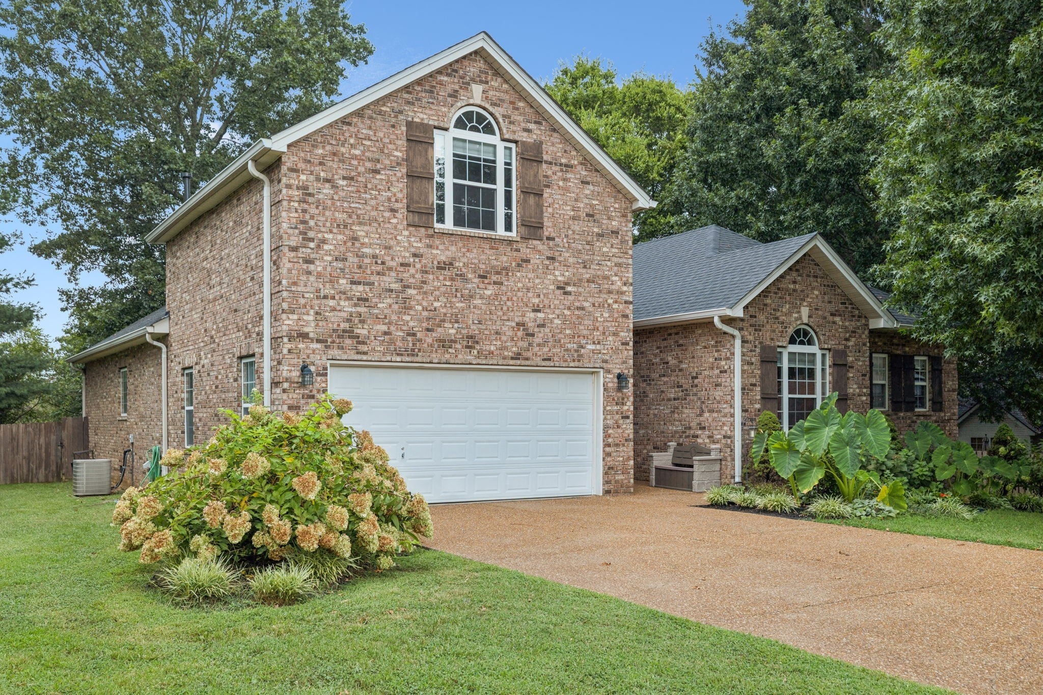Photo of Listing #2980416