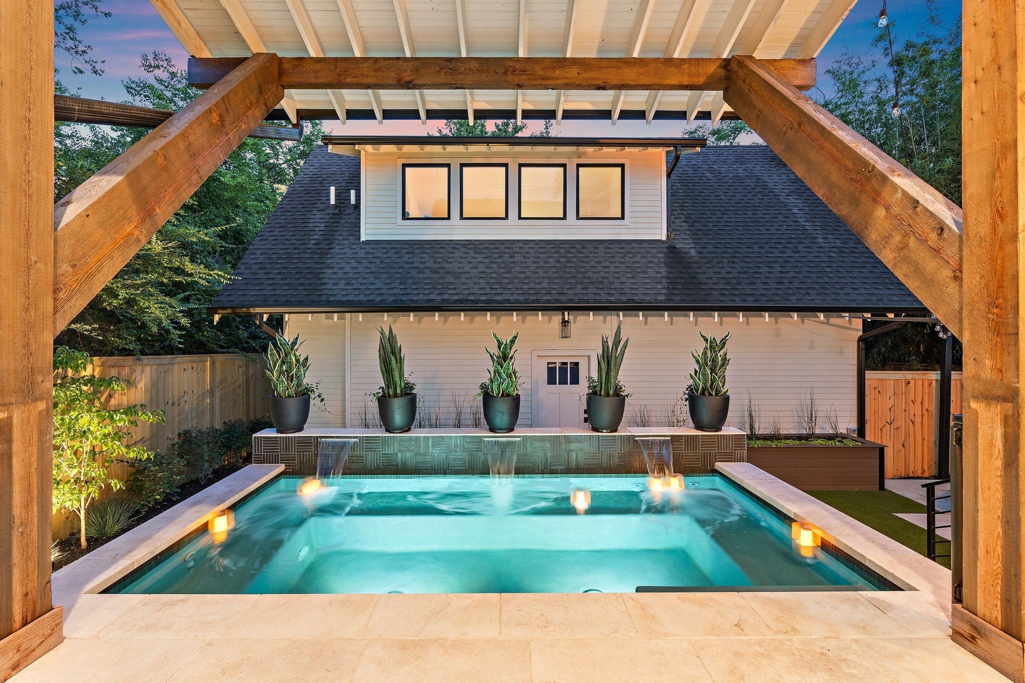 Photo of Listing #2980676