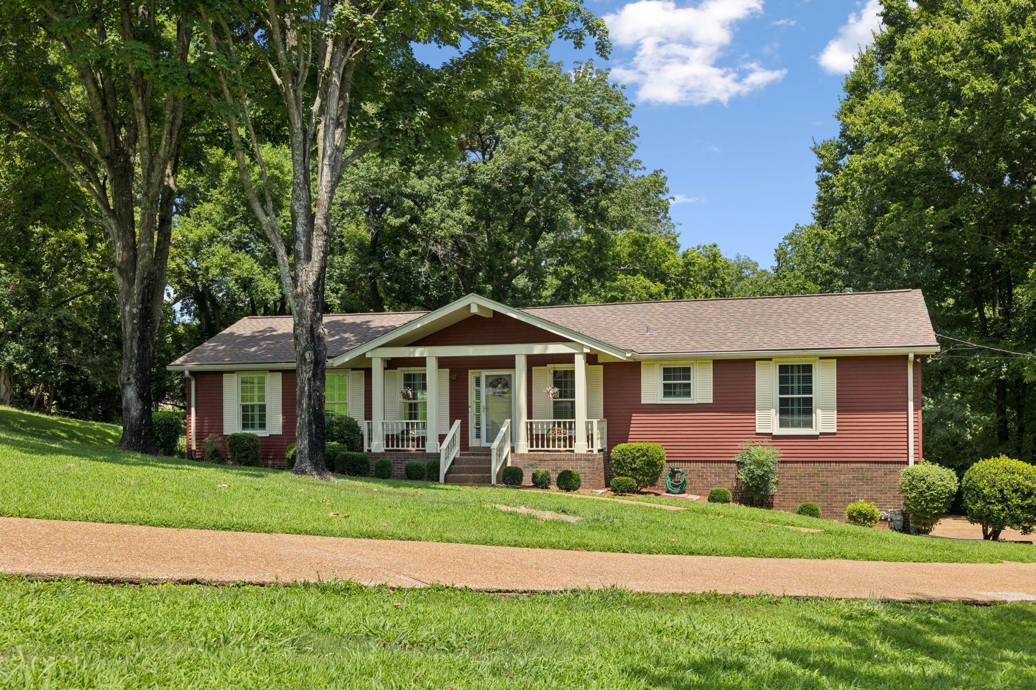 Photo of Listing #2980735