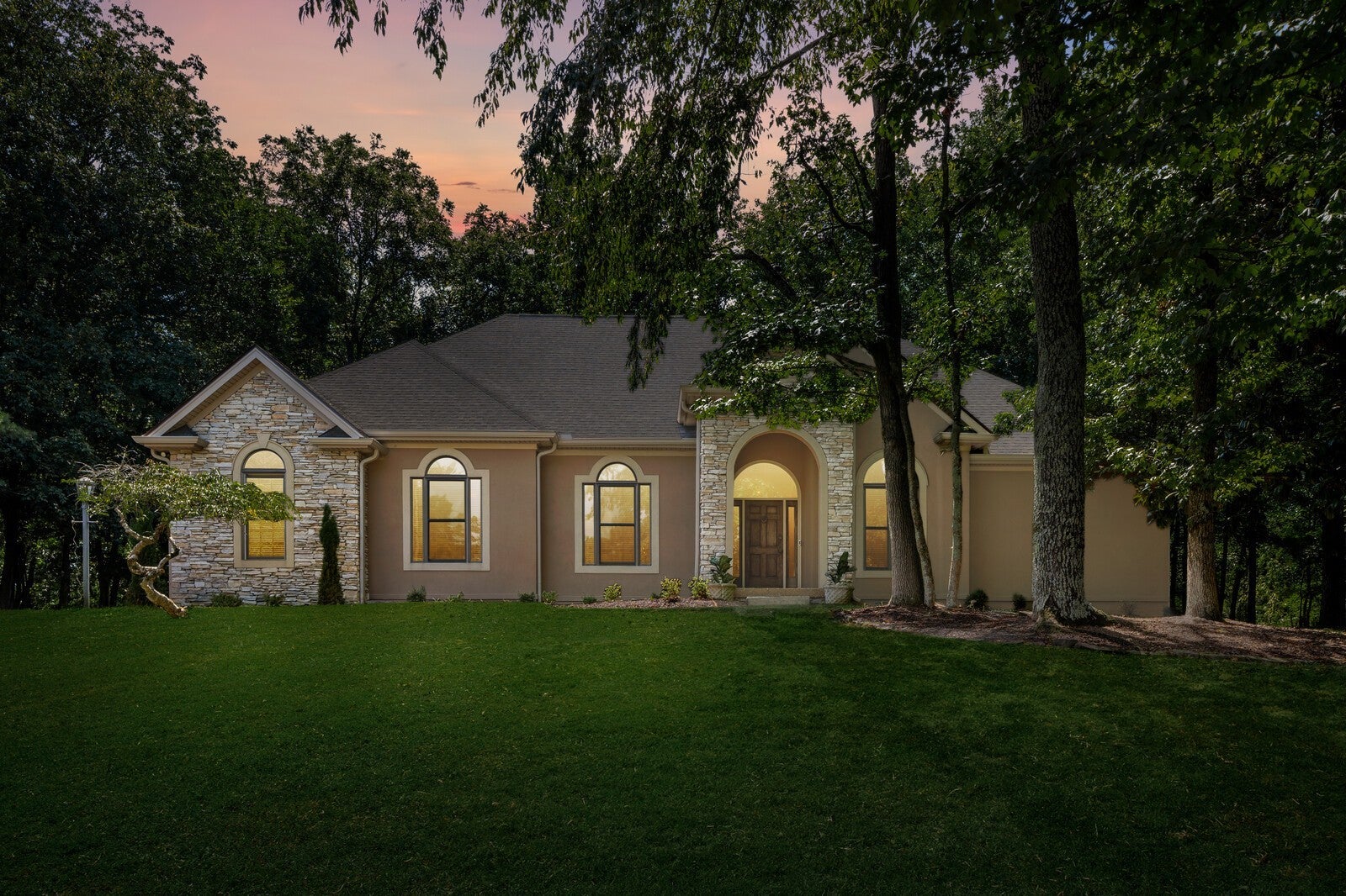 Photo of Listing #2980933
