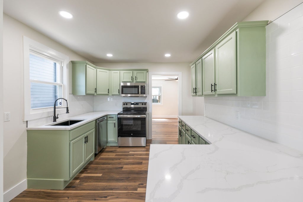 5821 Carl Pl, Nashville