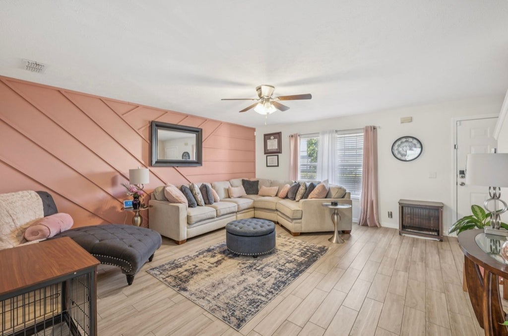 7022 Alon Babayan Arch, La Vergne