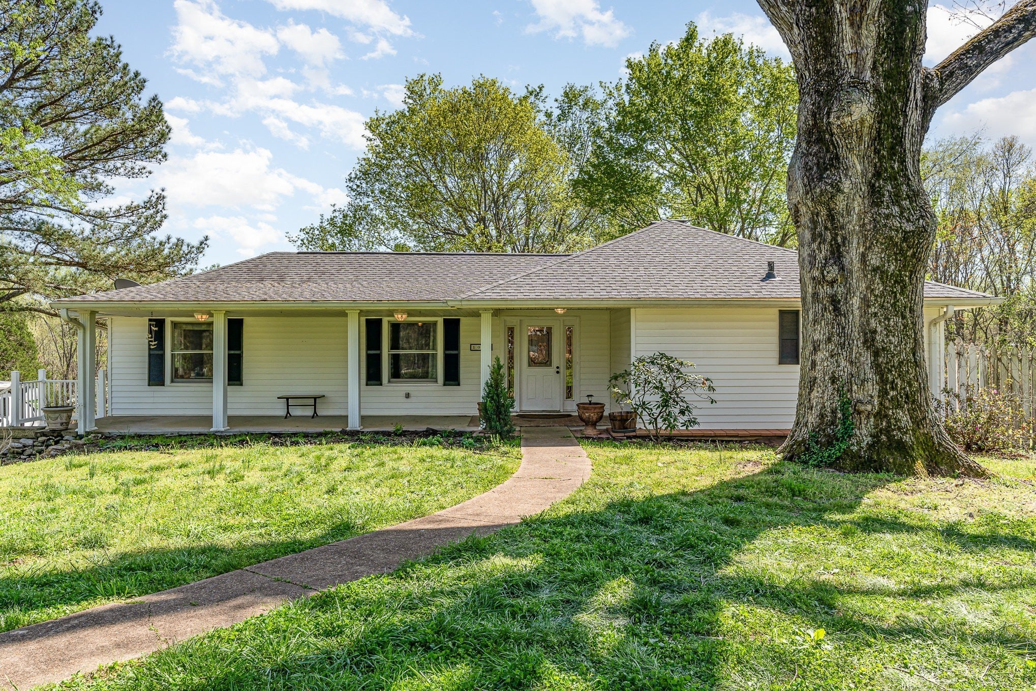 Photo of Listing #2981656