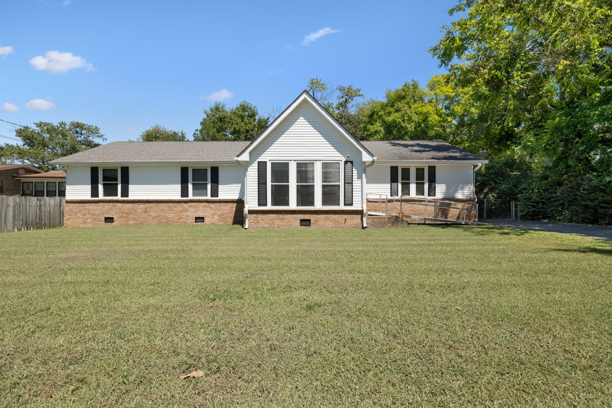 Photo of Listing #2981988
