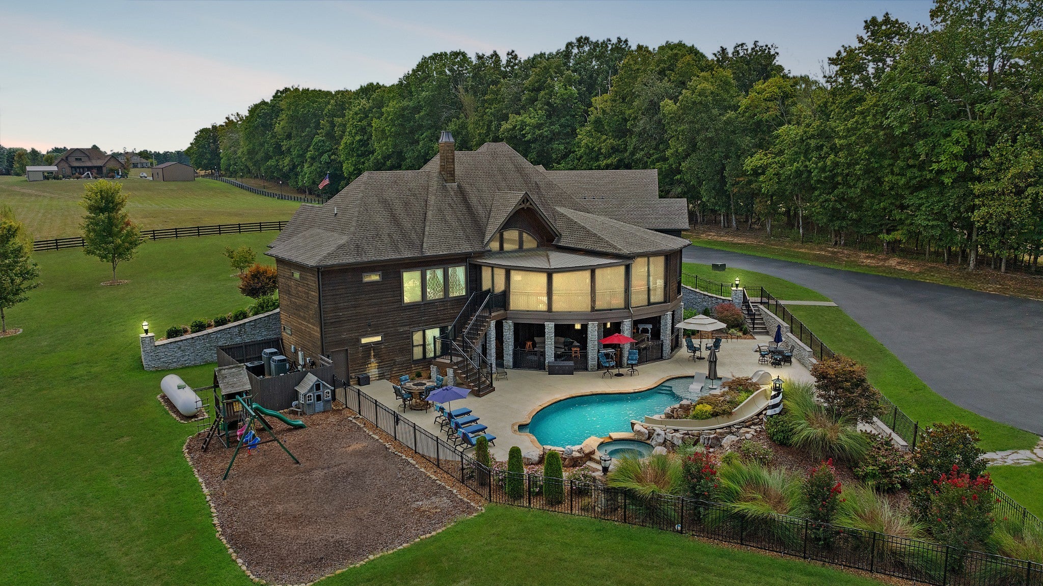 Photo of Listing #2982051