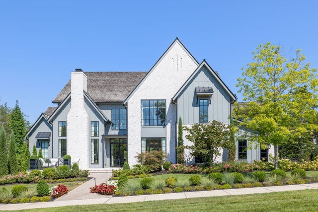 7569 Whiskey Rd, College Grove