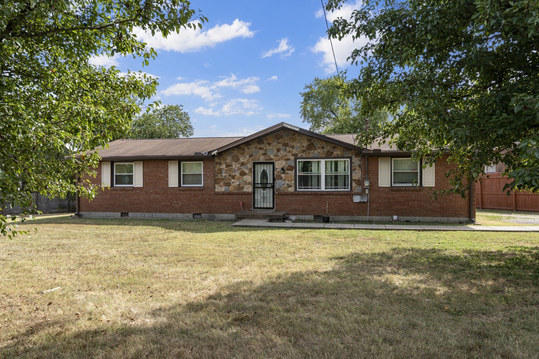 Photo of Listing #2985380