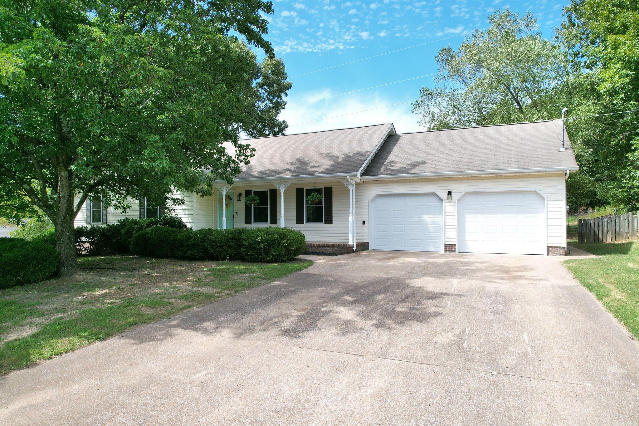 Photo of Listing #2985425