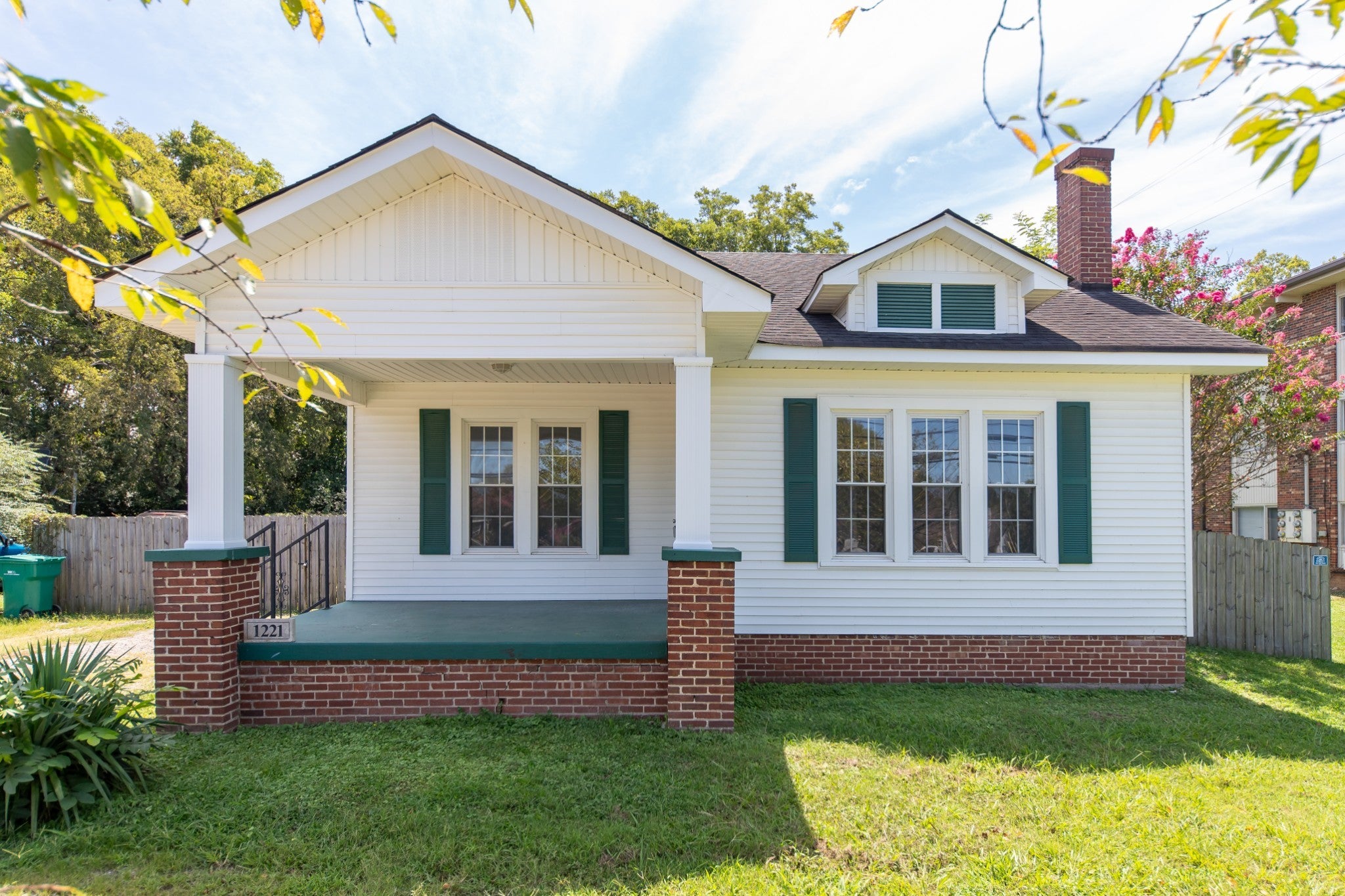 Photo of Listing #2985443