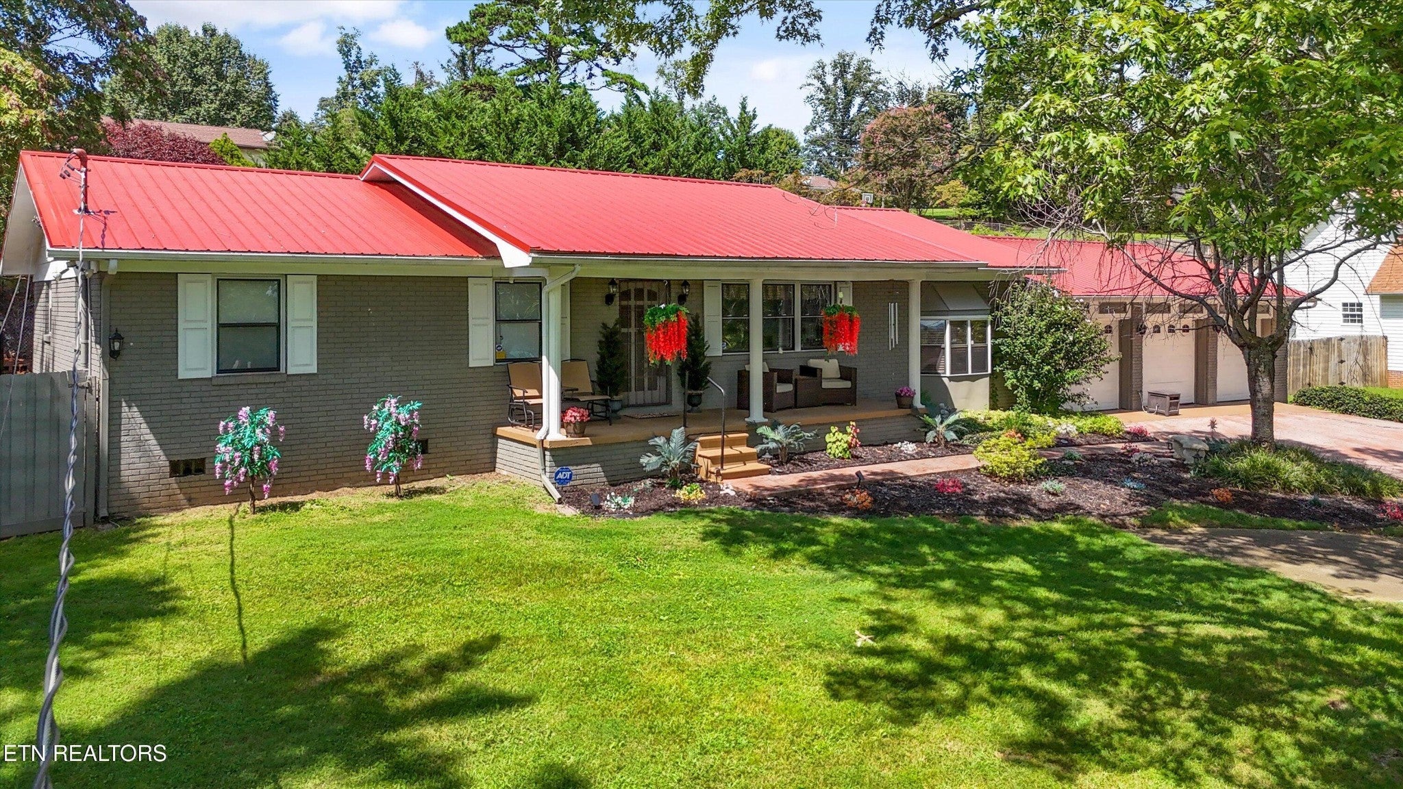Photo of Listing #2985641