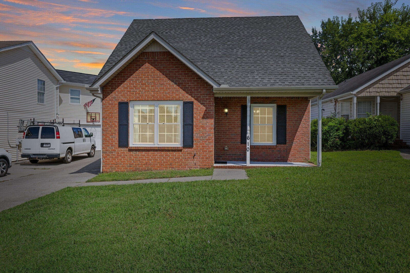 Photo of Listing #2985835