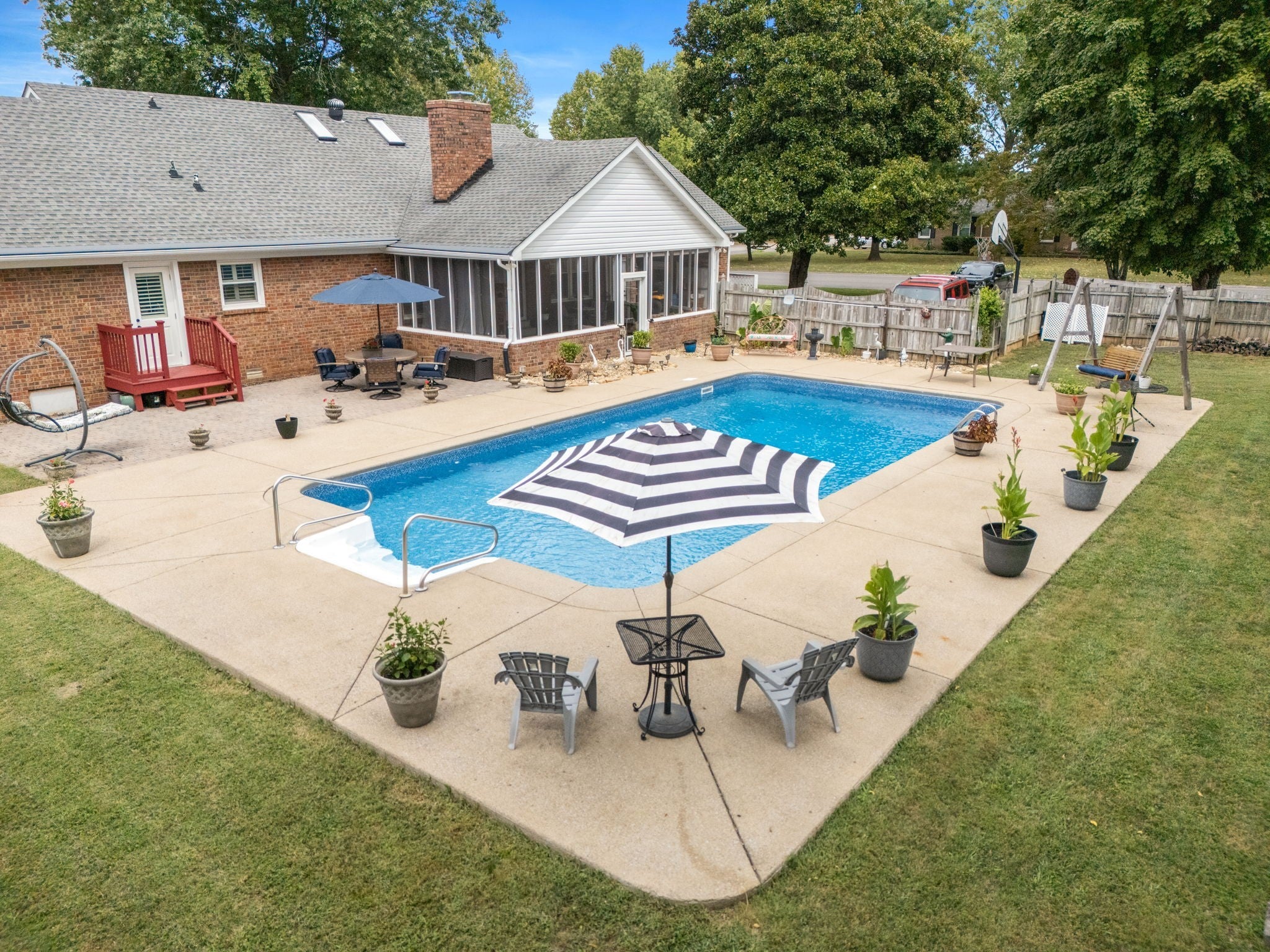 Photo of Listing #2985948