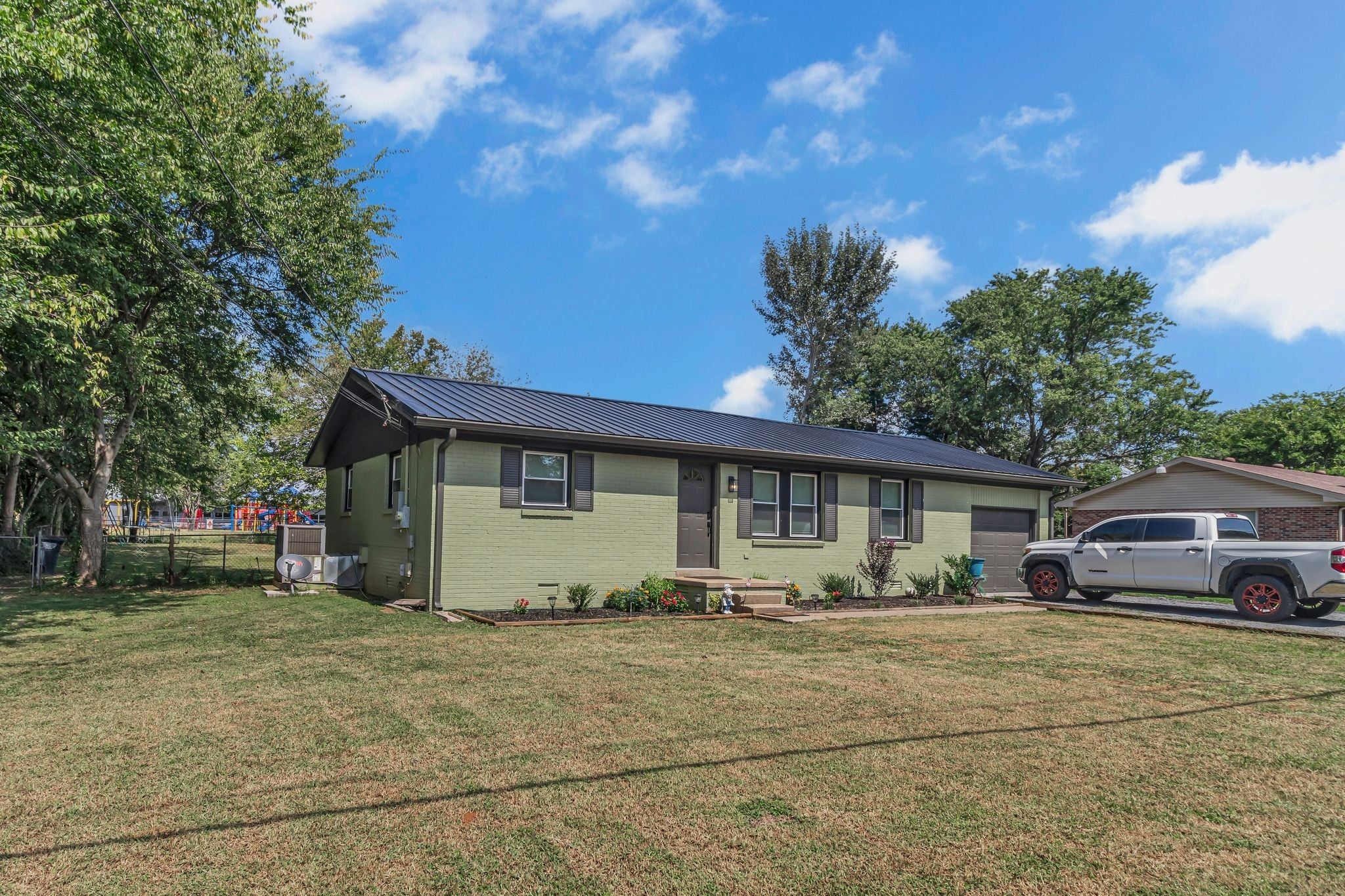 Photo of Listing #2986271