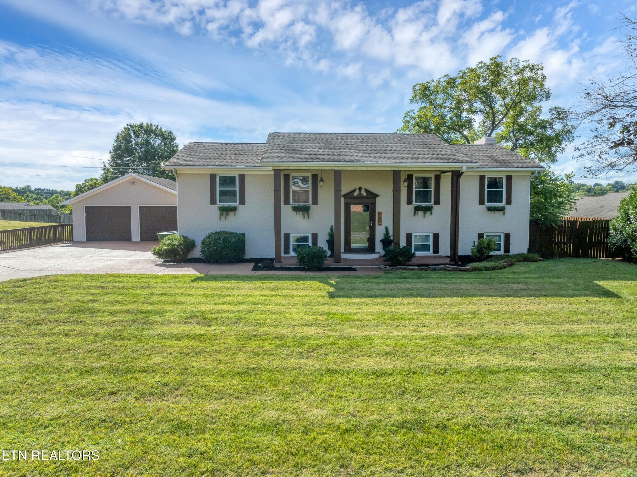 Photo of Listing #2988007