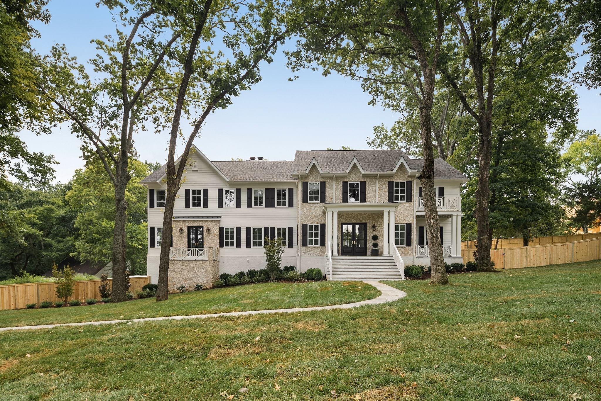 Photo of Listing #2988350