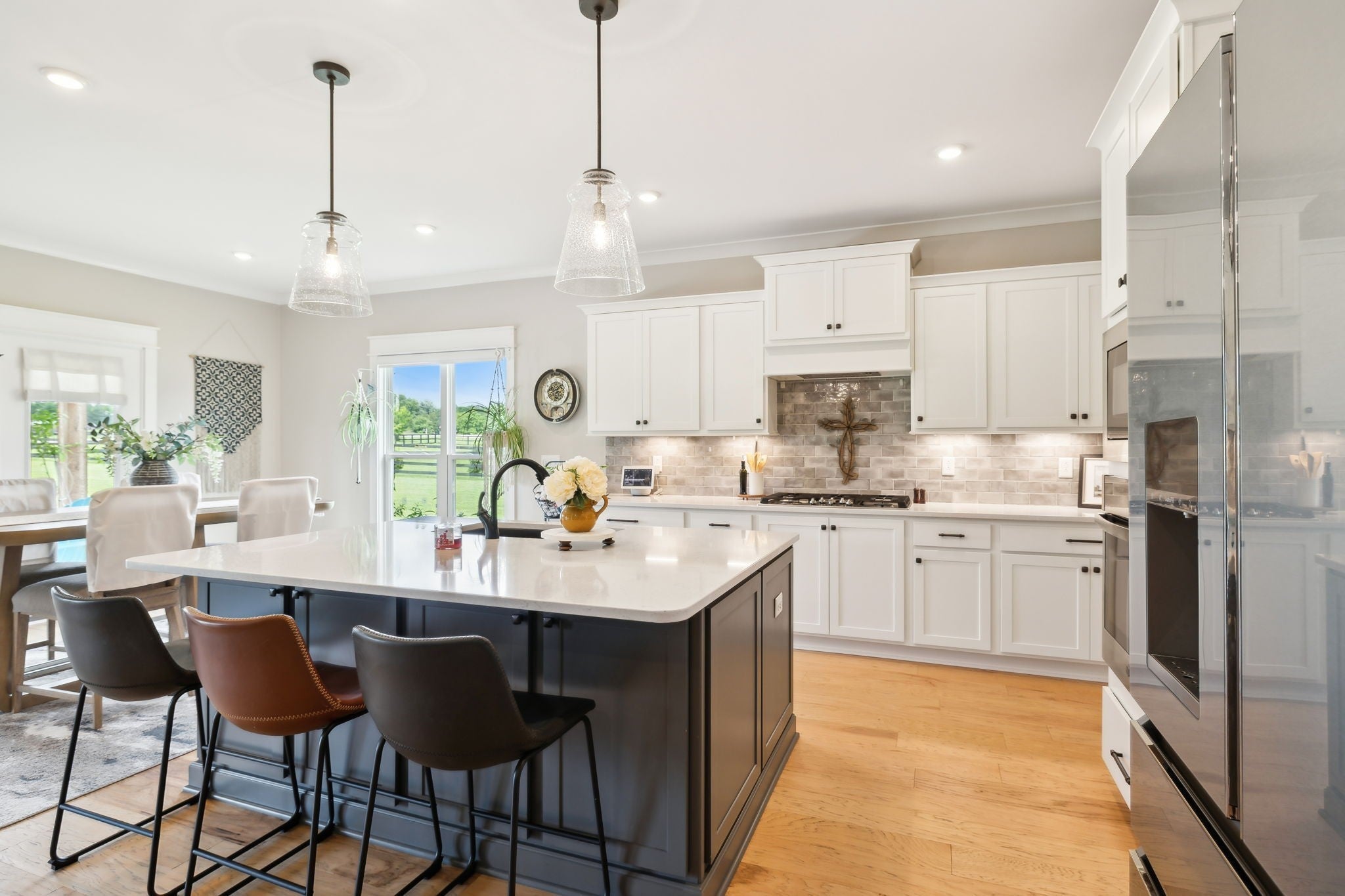 Photo of Listing #2988413