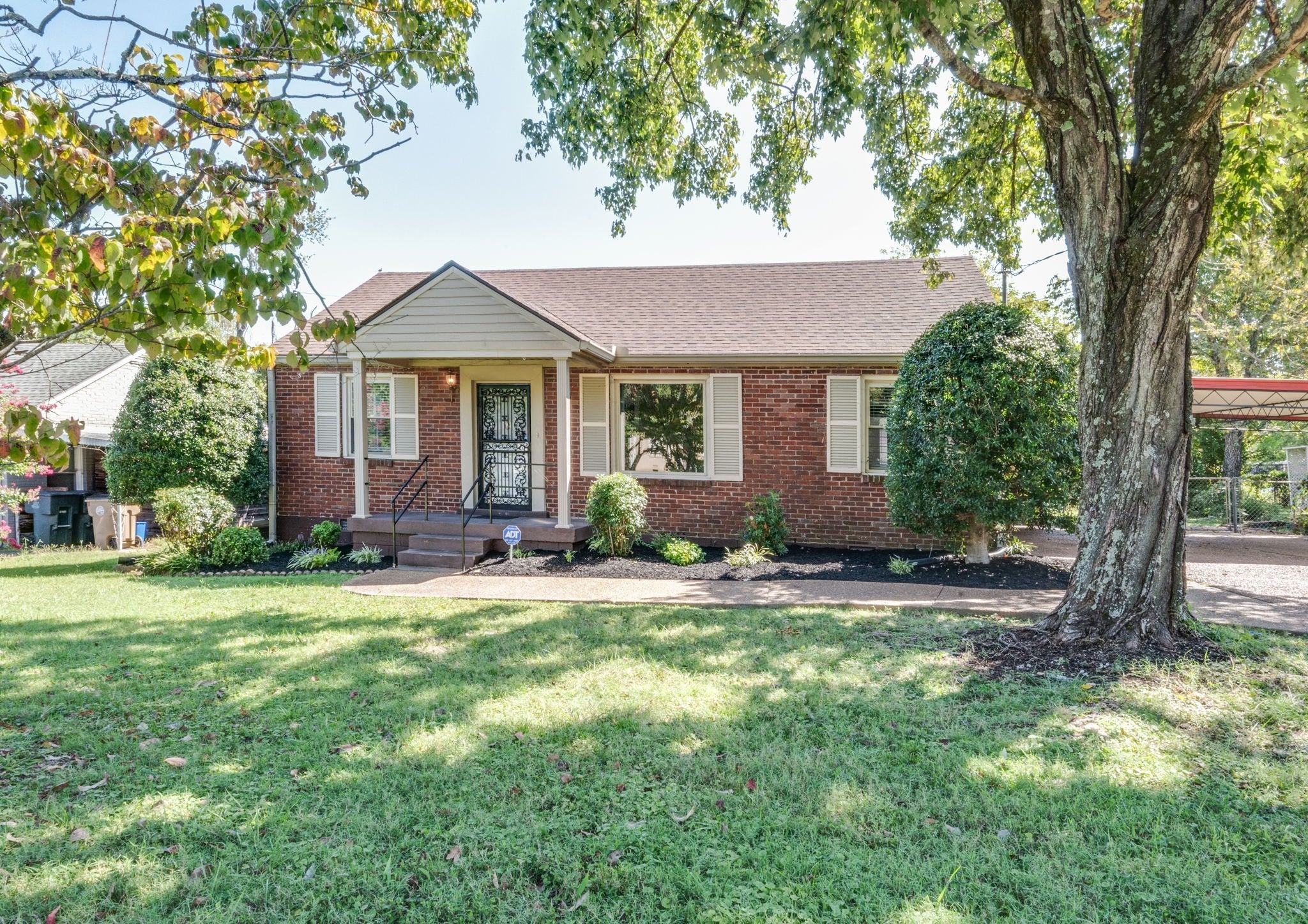 Photo of Listing #2988667