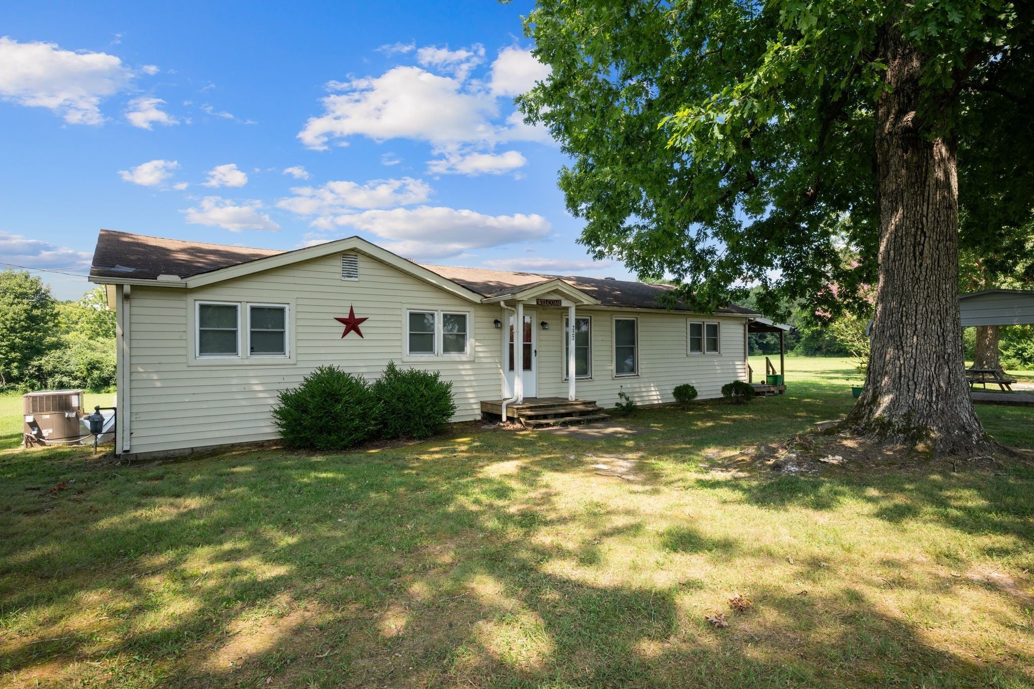 Photo of Listing #2988909