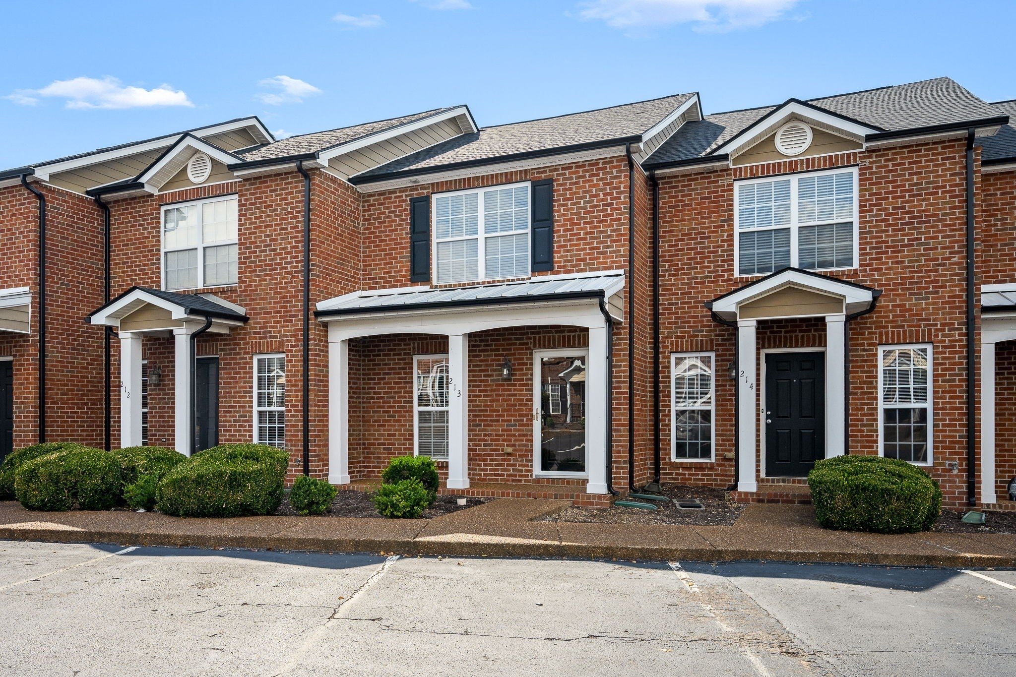 Photo of Listing #2988986