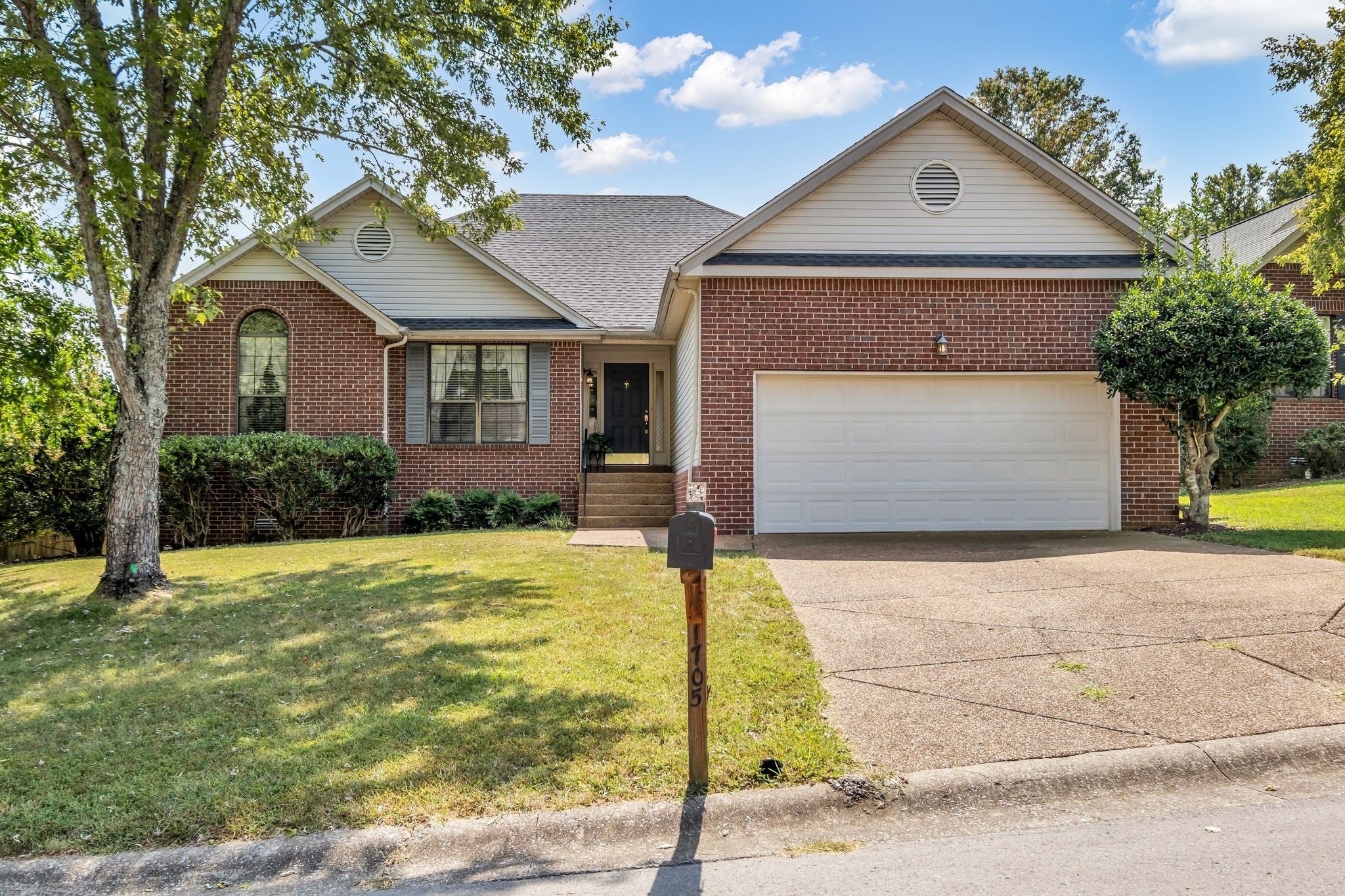 Photo of Listing #2989032
