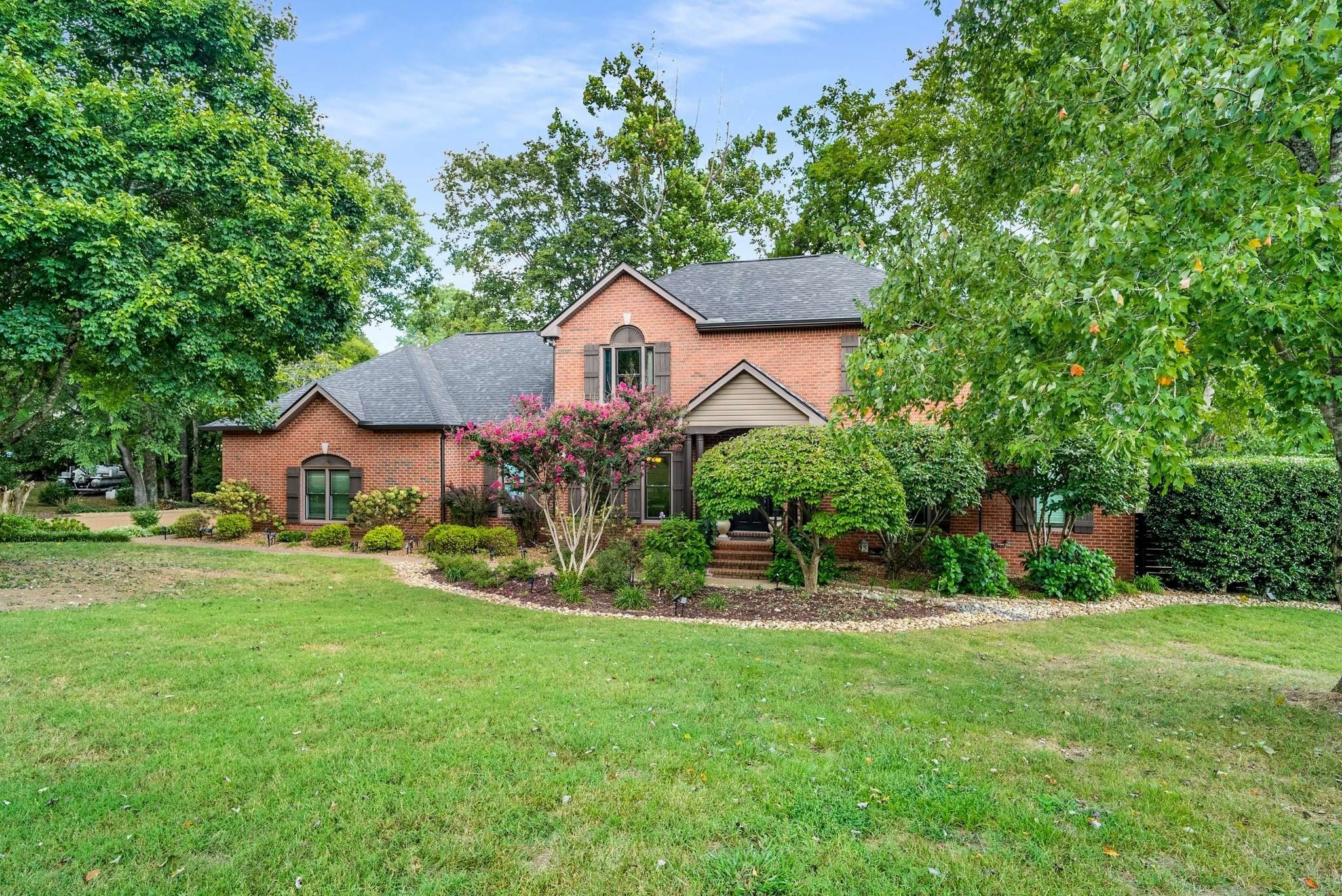 Photo of Listing #2990063