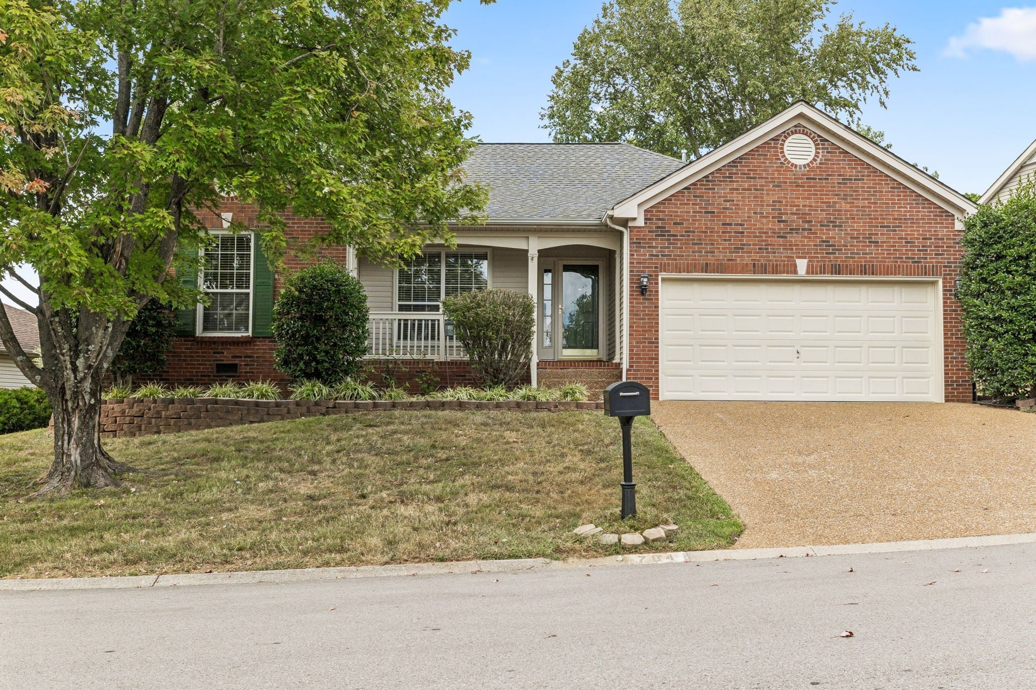 Photo of Listing #2990150