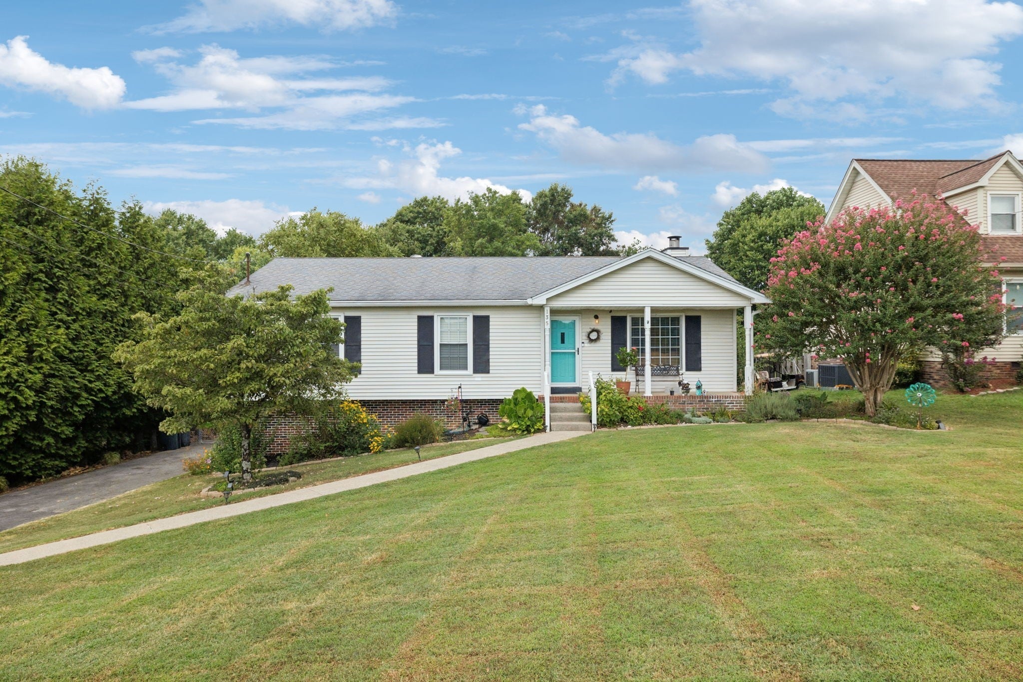 Photo of Listing #2990277
