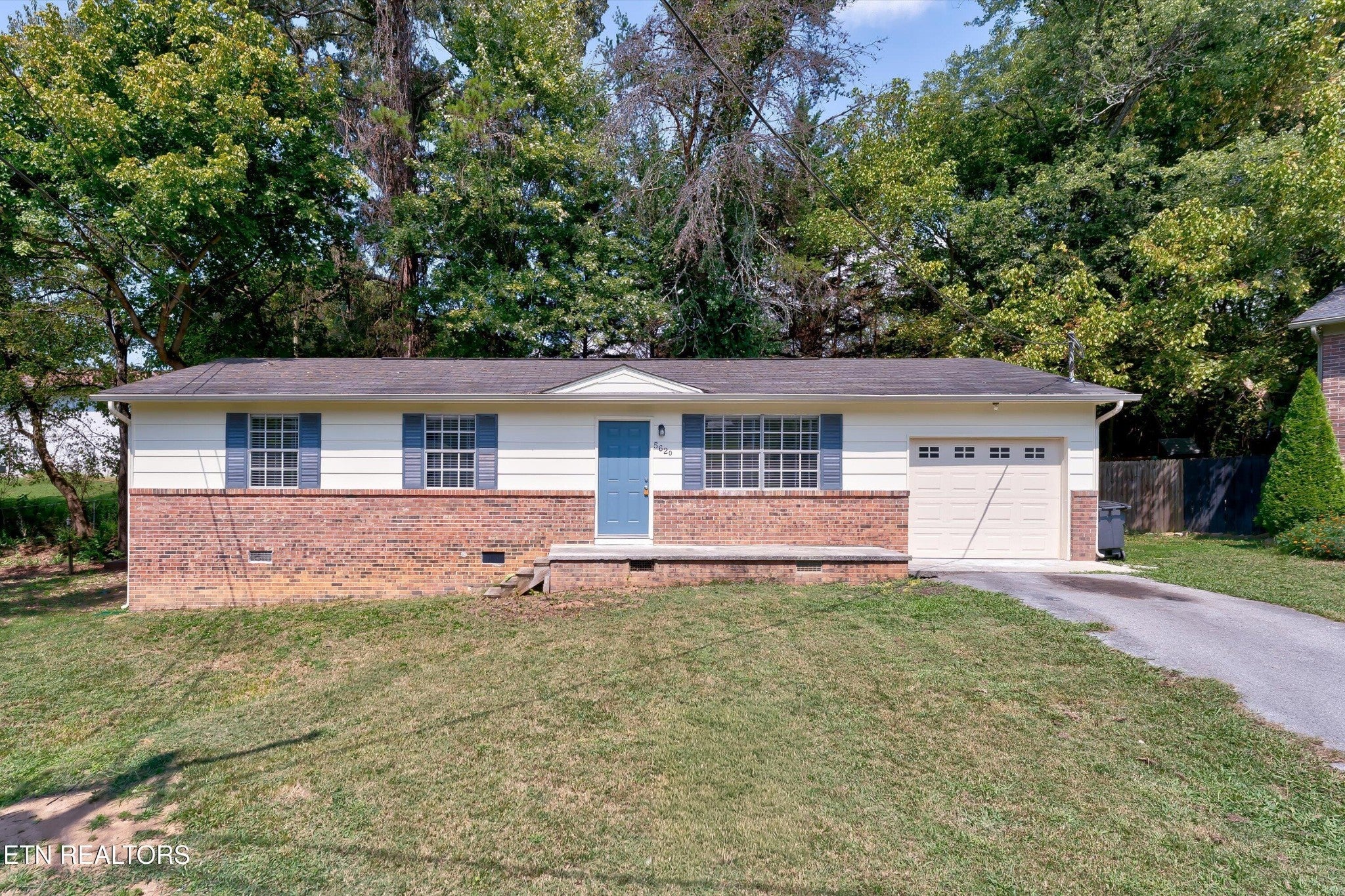 Photo of Listing #2990315