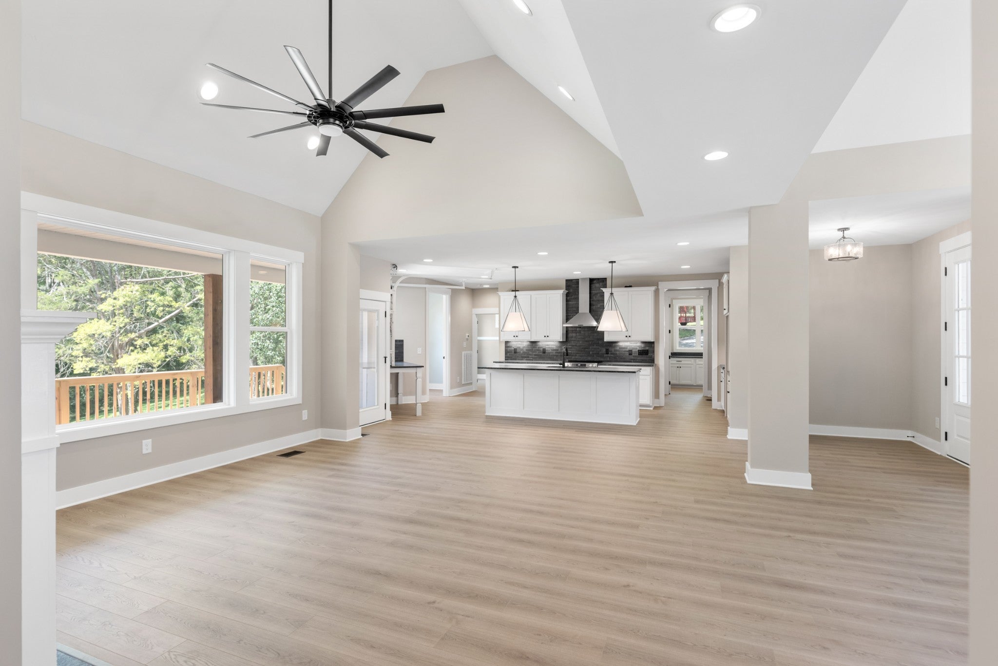 Photo of Listing #2990508