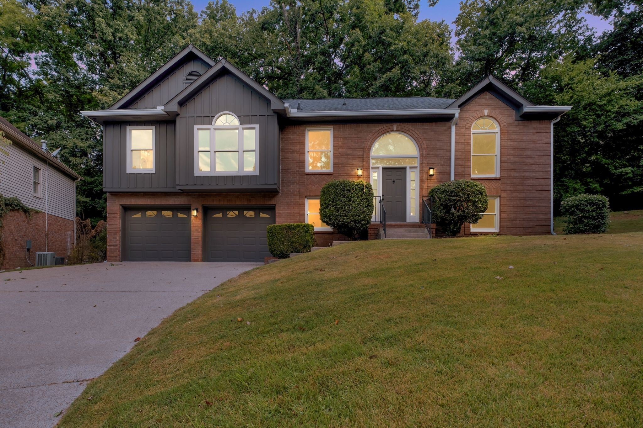 Photo of Listing #2990743