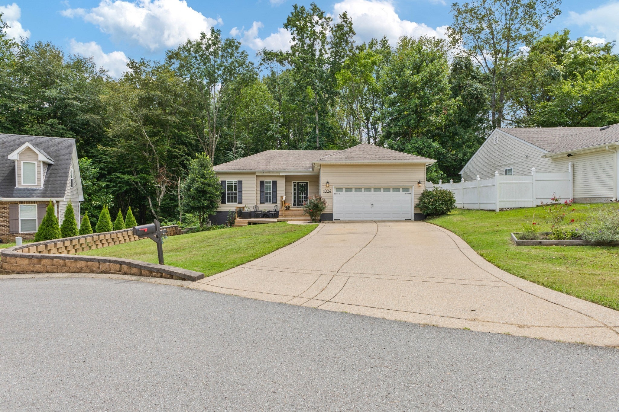 Photo of Listing #2990785
