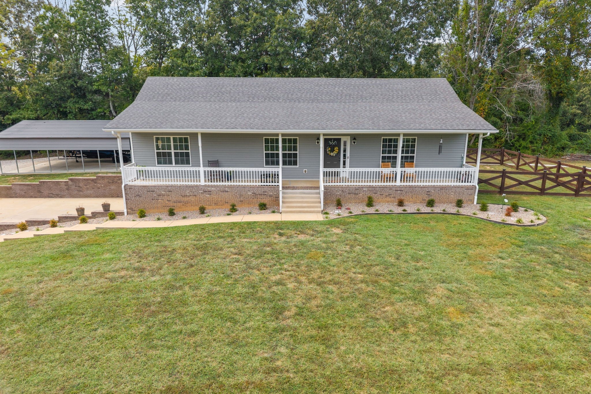 Photo of Listing #2991056