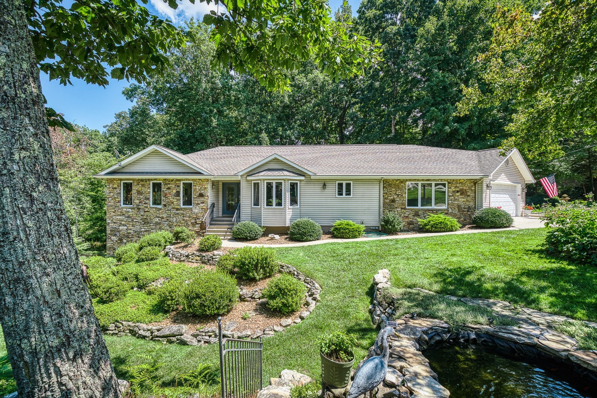 Photo of Listing #2991305