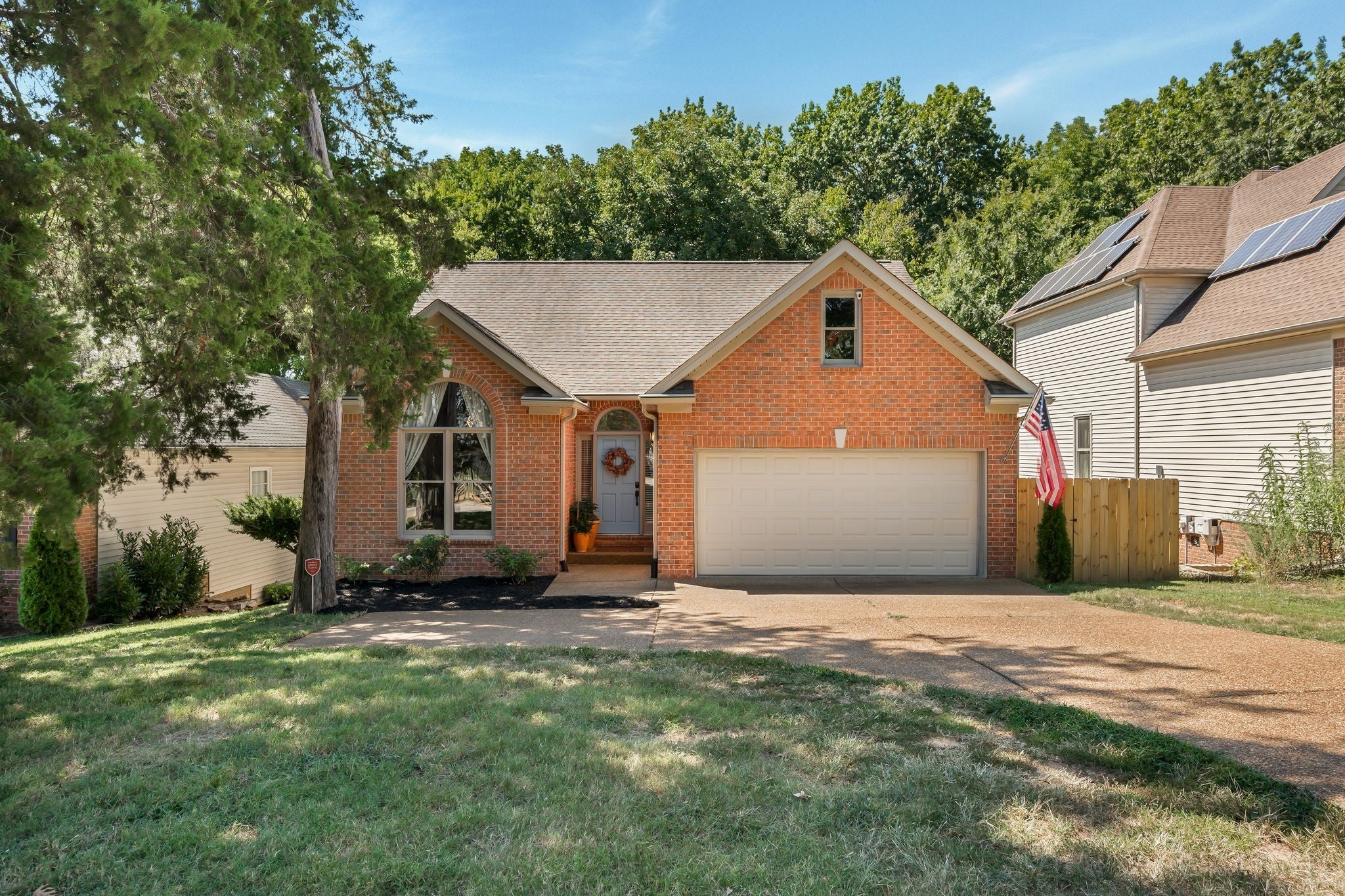 Photo of Listing #2991402