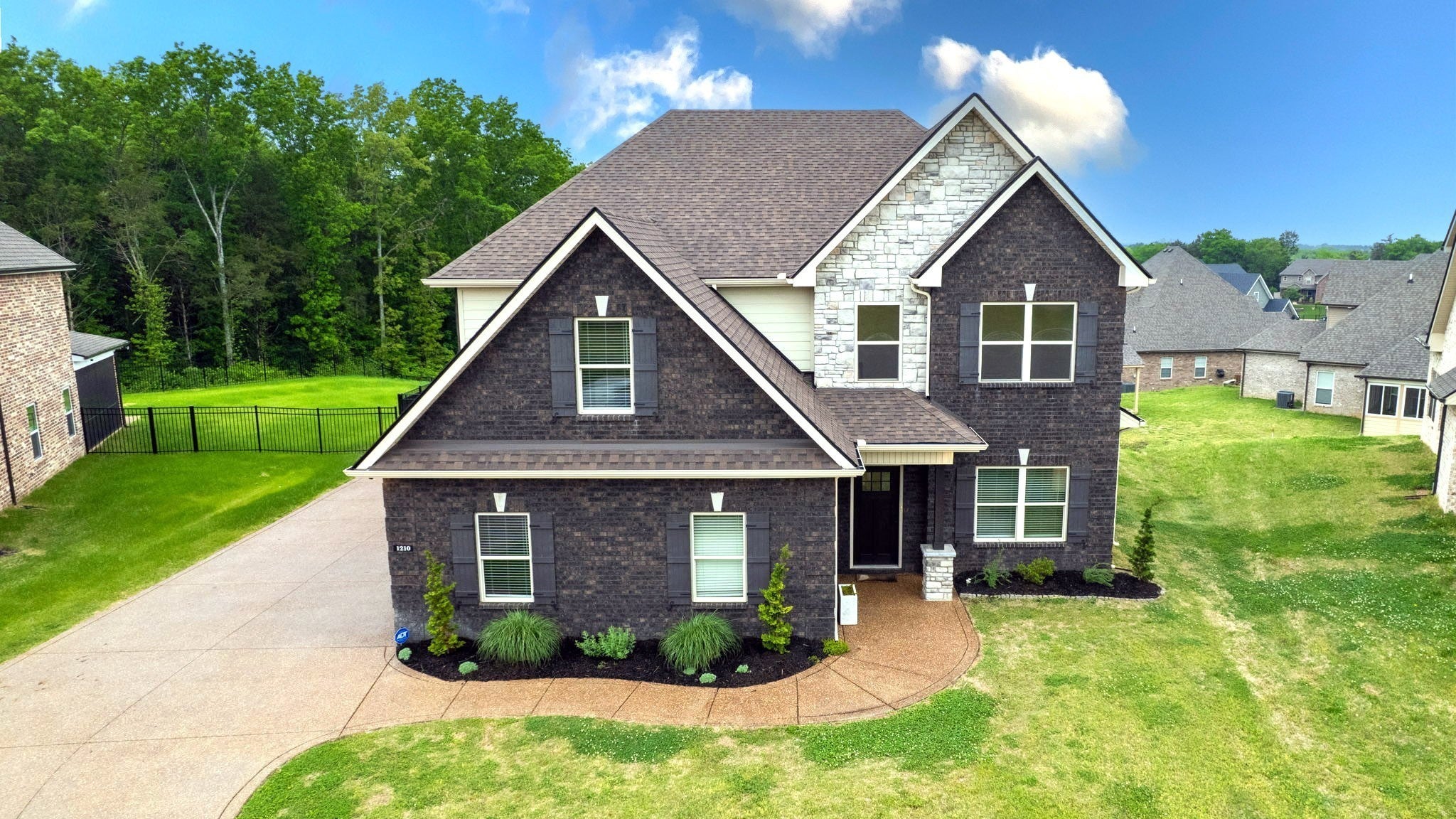 Photo of Listing #2991446