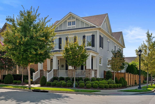 702 Shelley Ln, Franklin