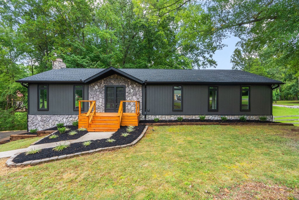 1005 Primrose Dr, Greenbrier