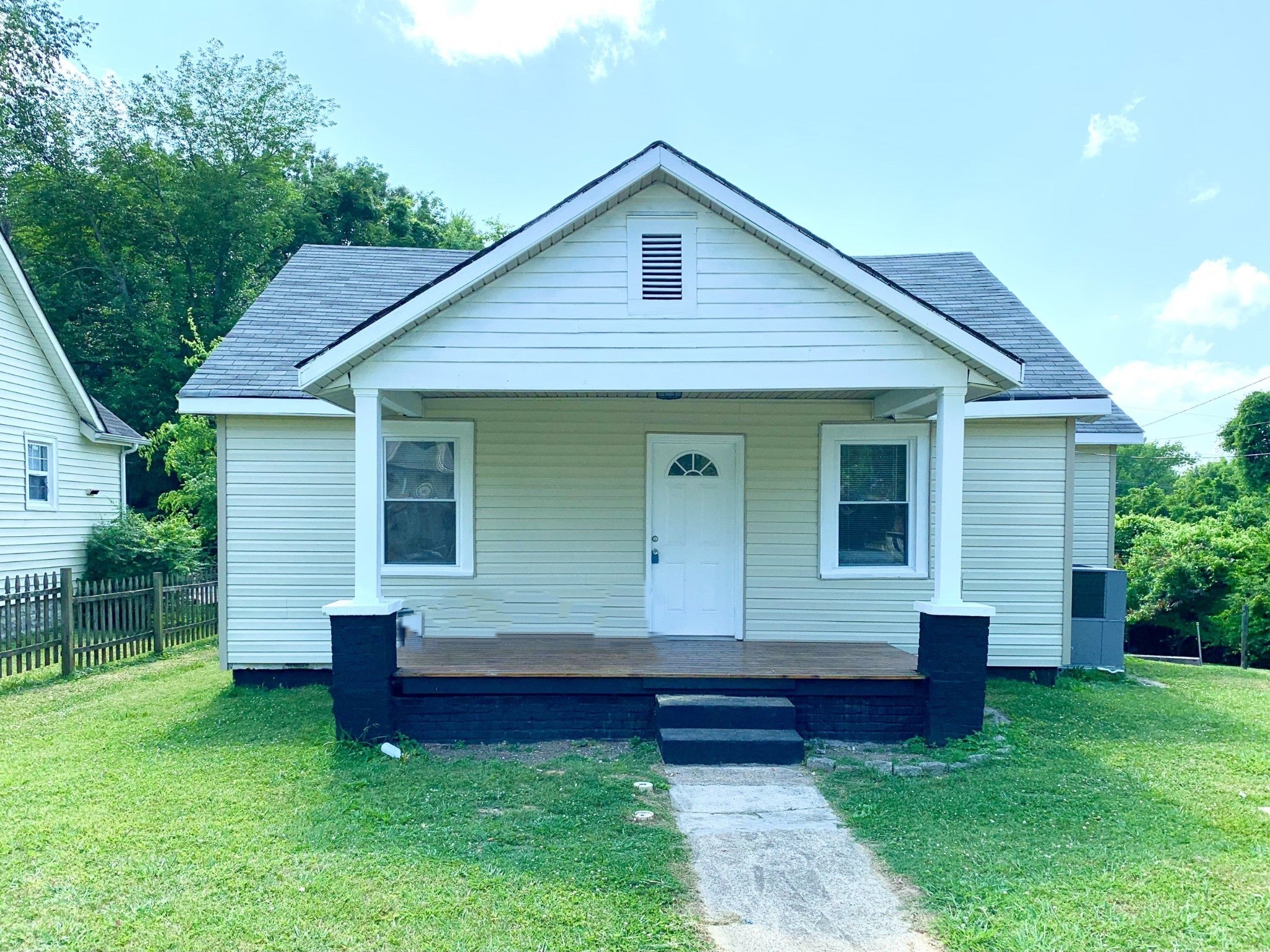 Photo of Listing #2991666