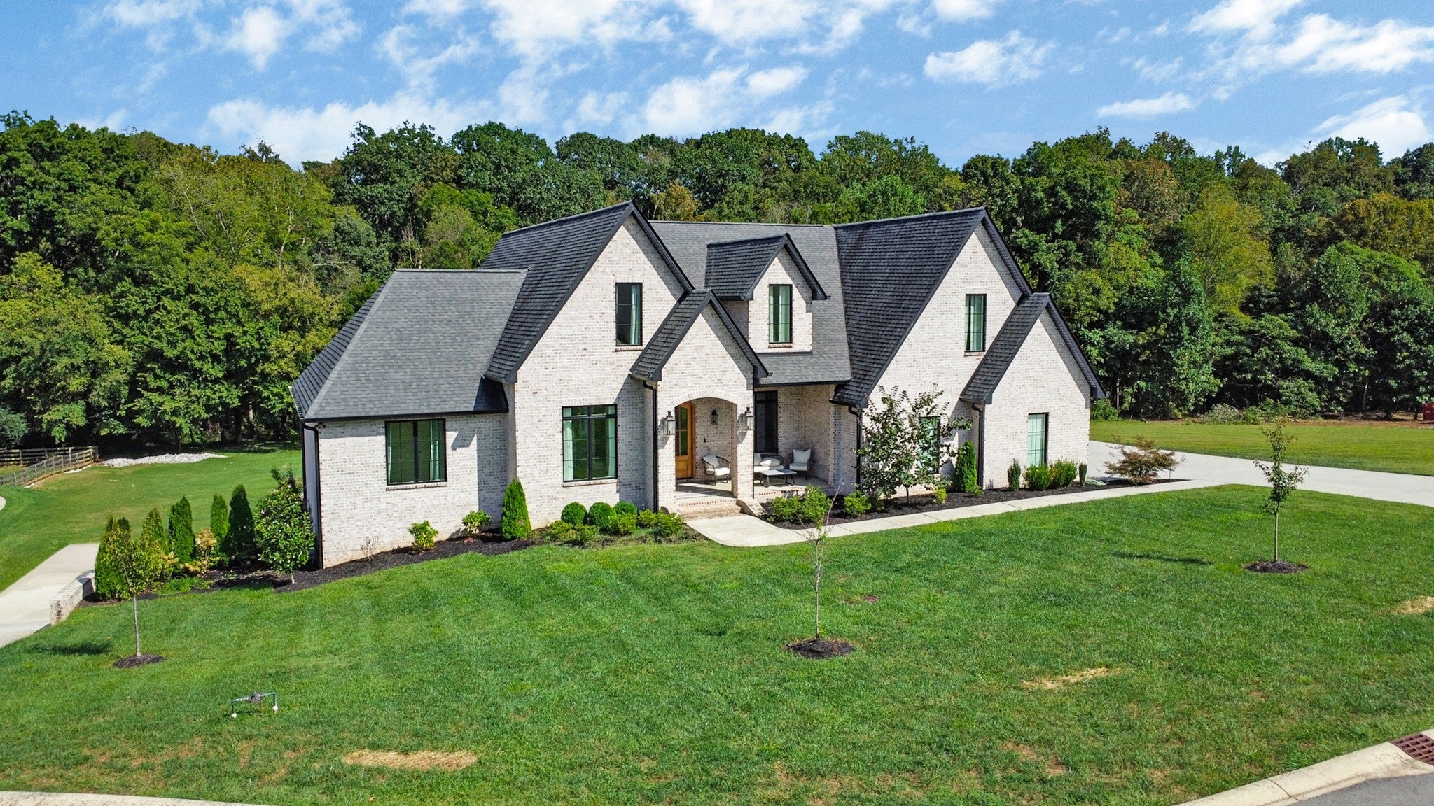 Photo of Listing #2991752