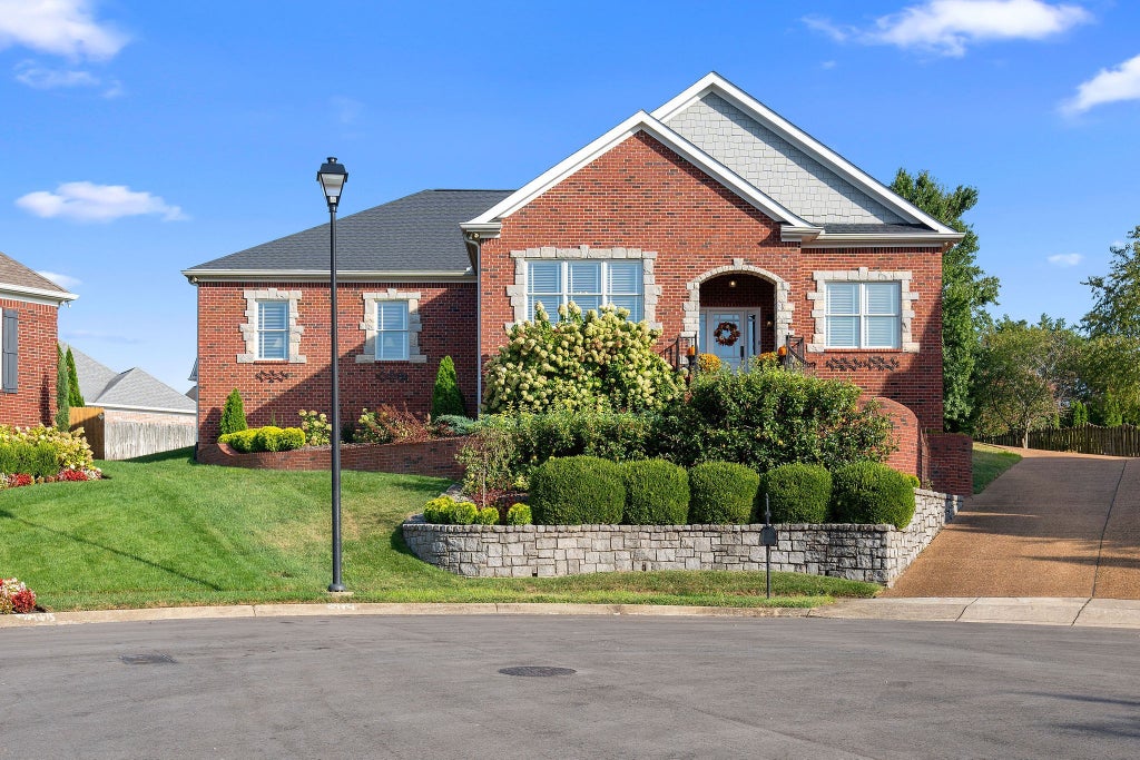 107 Tiffany Ct, Franklin