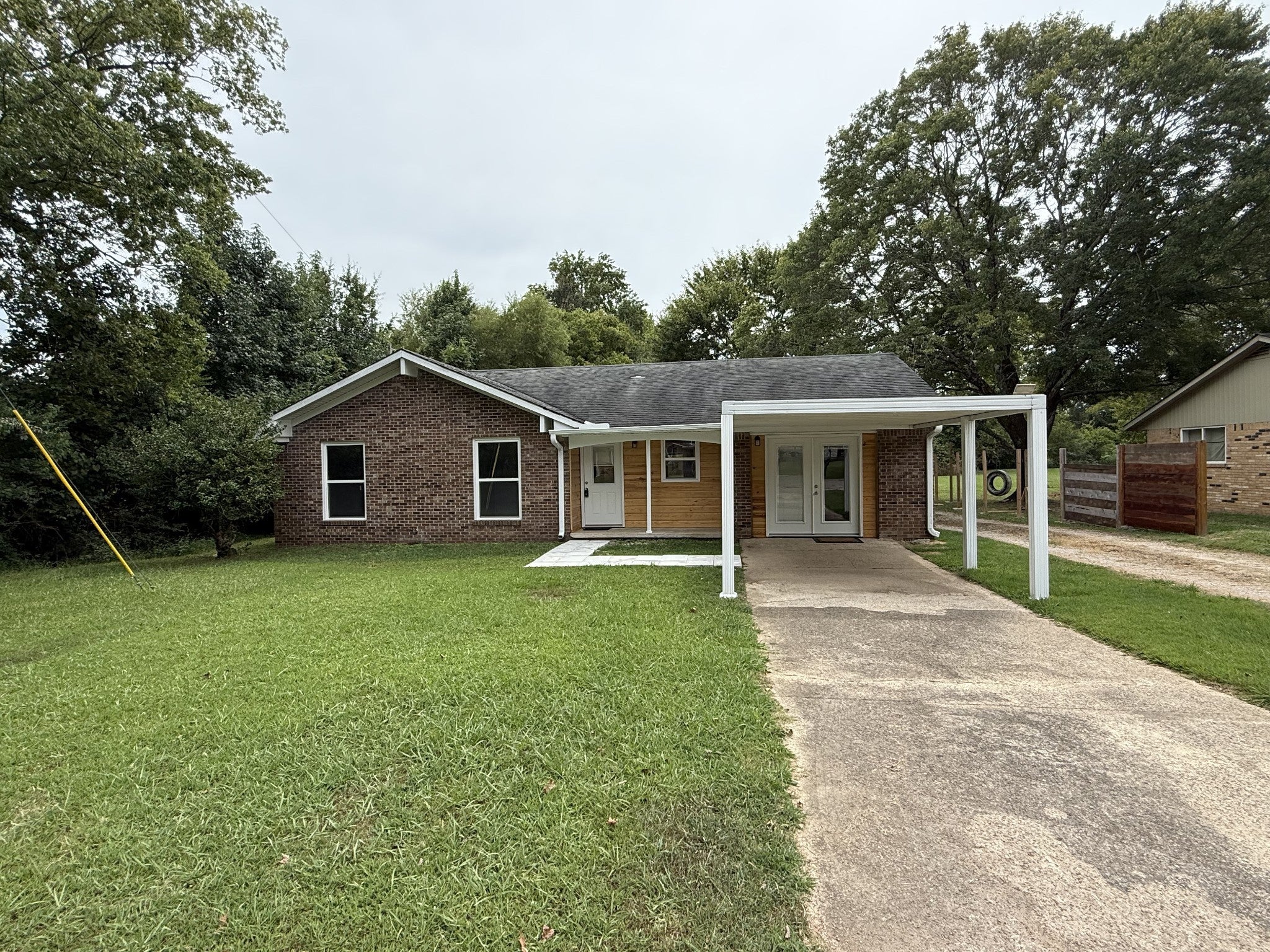 Photo of Listing #2992075