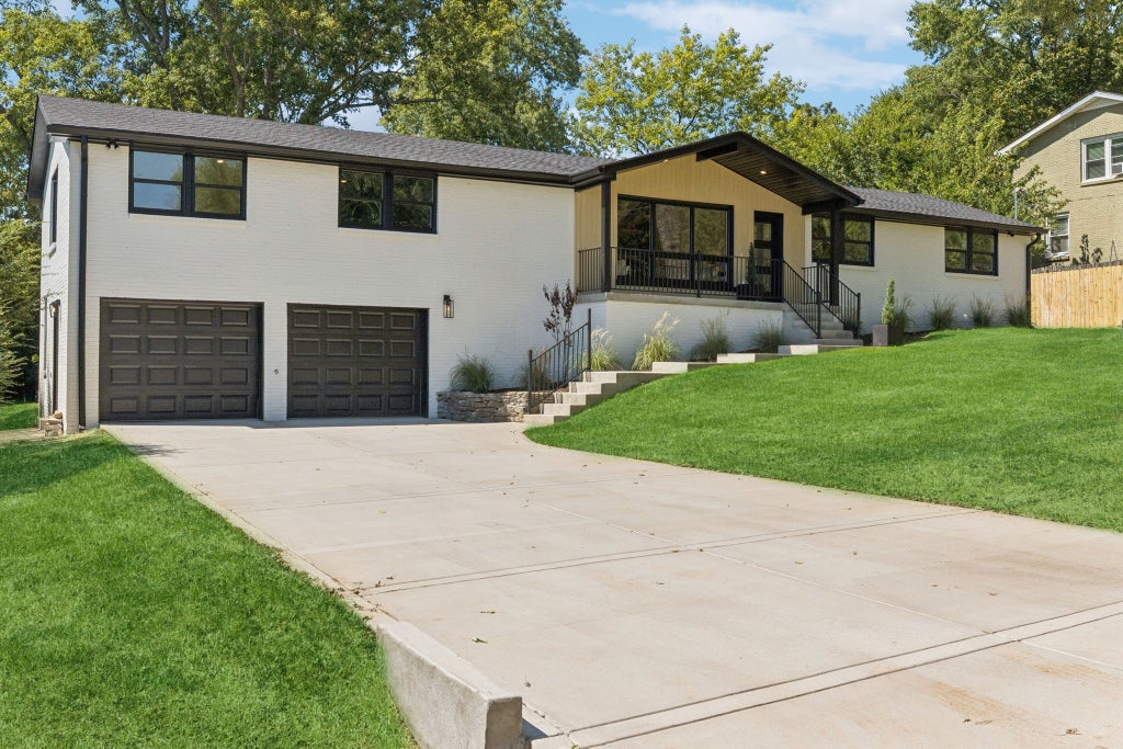 184 Vulco Dr, Hendersonville